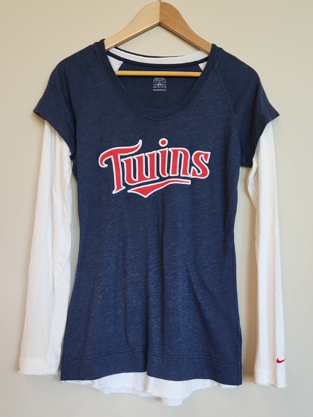 Nike MN Twins Navy Blue Tee with Faux White Undershirt, Size L, EUC